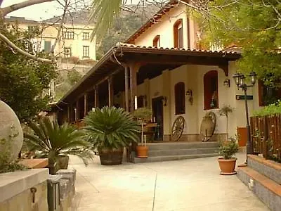Agriturismo Valle Alcantara Villa Motta Camastra Farm stay